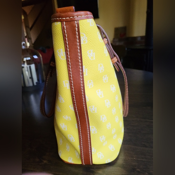 Dooney & Bourke Greta Shopper Tote - Picture 3 of 10